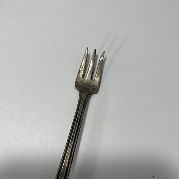 Vintage Federal Solid Nickel Silver Olive Pickle Fork Cocktail 6” - Picture 3 of 7